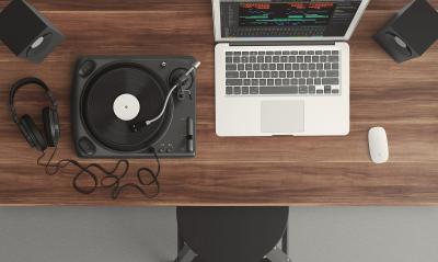 Uma nova maneira de fazer rádio.